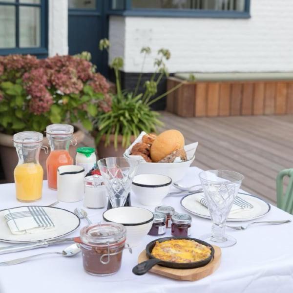 B&B De Vrijboom Kruisem Екстер'єр фото